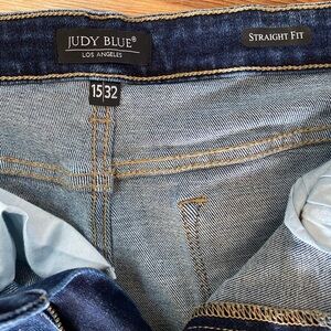 Judy Blue Straight Leg Blue Jeans with Classic Stitching